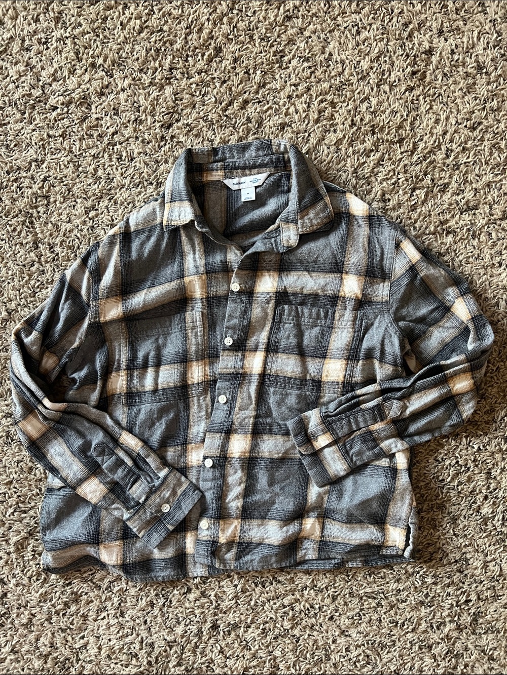 Old Navy Gray and Cream Plaid Button-Down Shirt Jacket